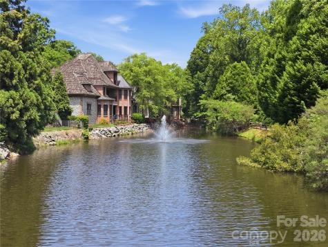 2418 La Maison Drive Charlotte NC 28226