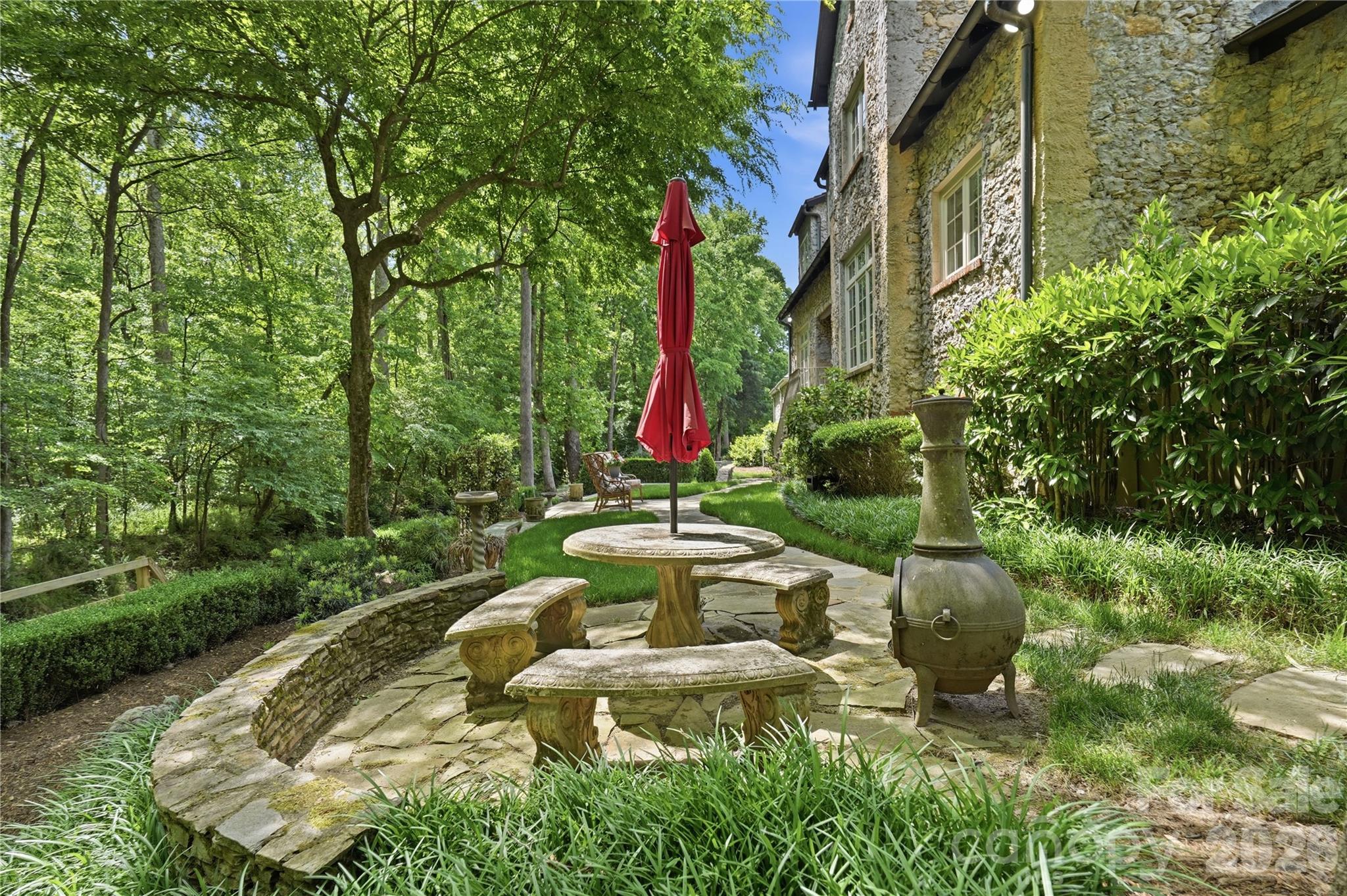 2418 La Maison Drive Charlotte NC 28226