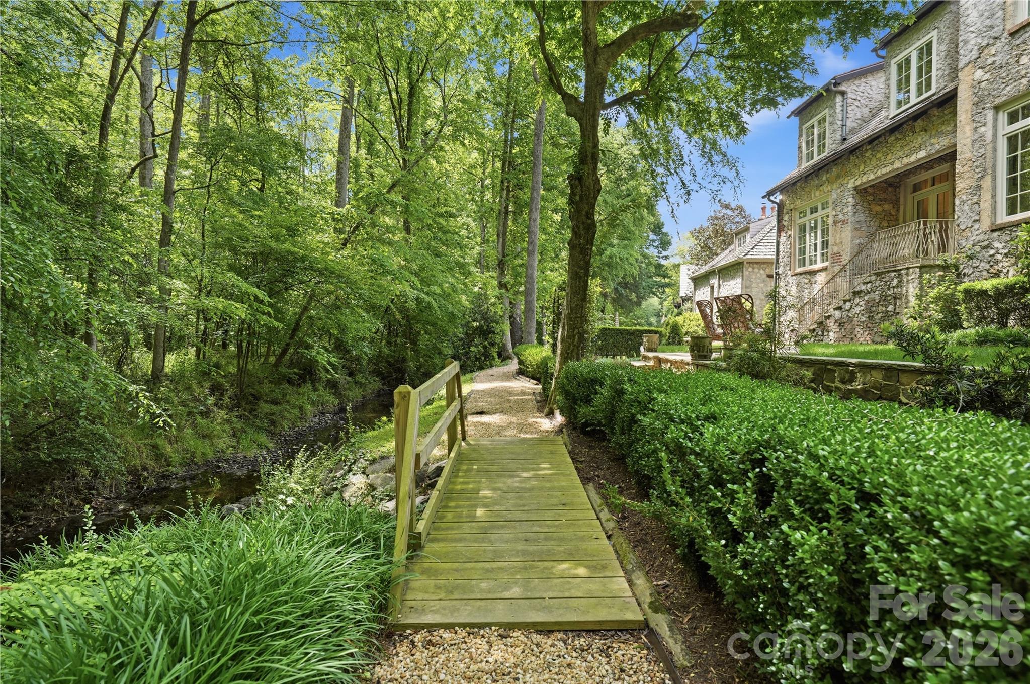 2418 La Maison Drive Charlotte NC 28226