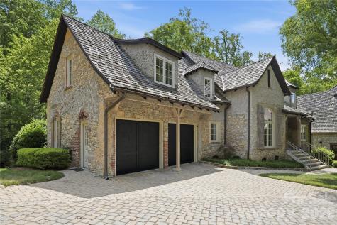 2418 La Maison Drive Charlotte NC 28226
