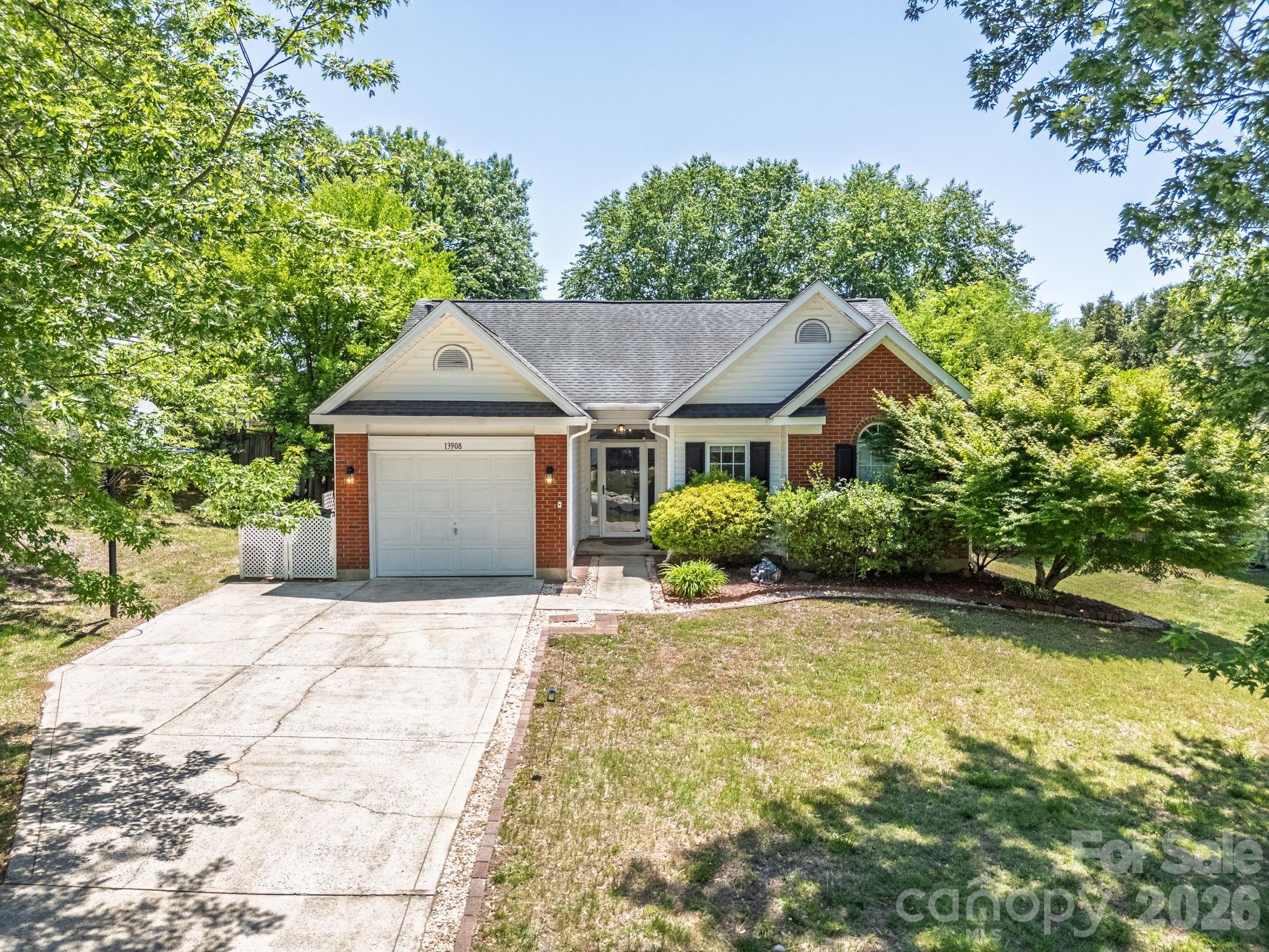 13908 Mcgloughlin Way Court Charlotte NC 28273