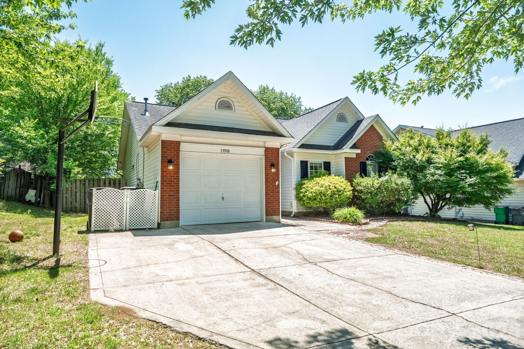 13908 Mcgloughlin Way Court Charlotte NC 28273