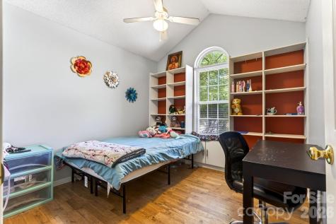 13908 Mcgloughlin Way Court Charlotte NC 28273