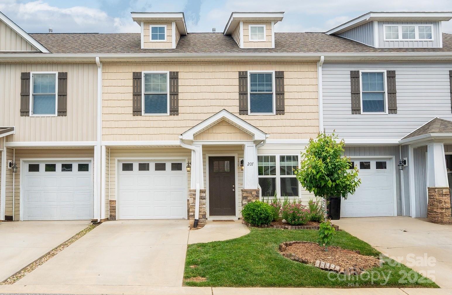 207 Stoney Point Way Candler NC 28715