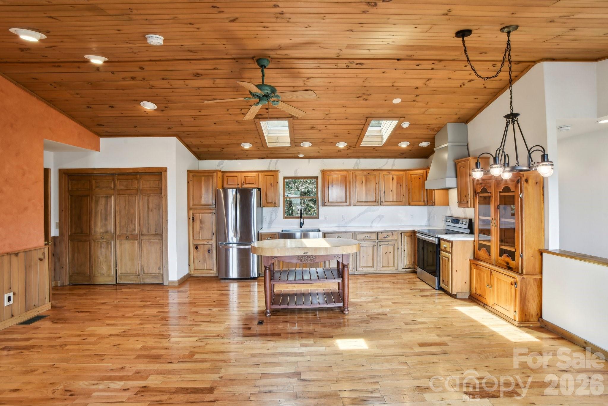 1426 Setzer Cove Road Maggie Valley NC 28751