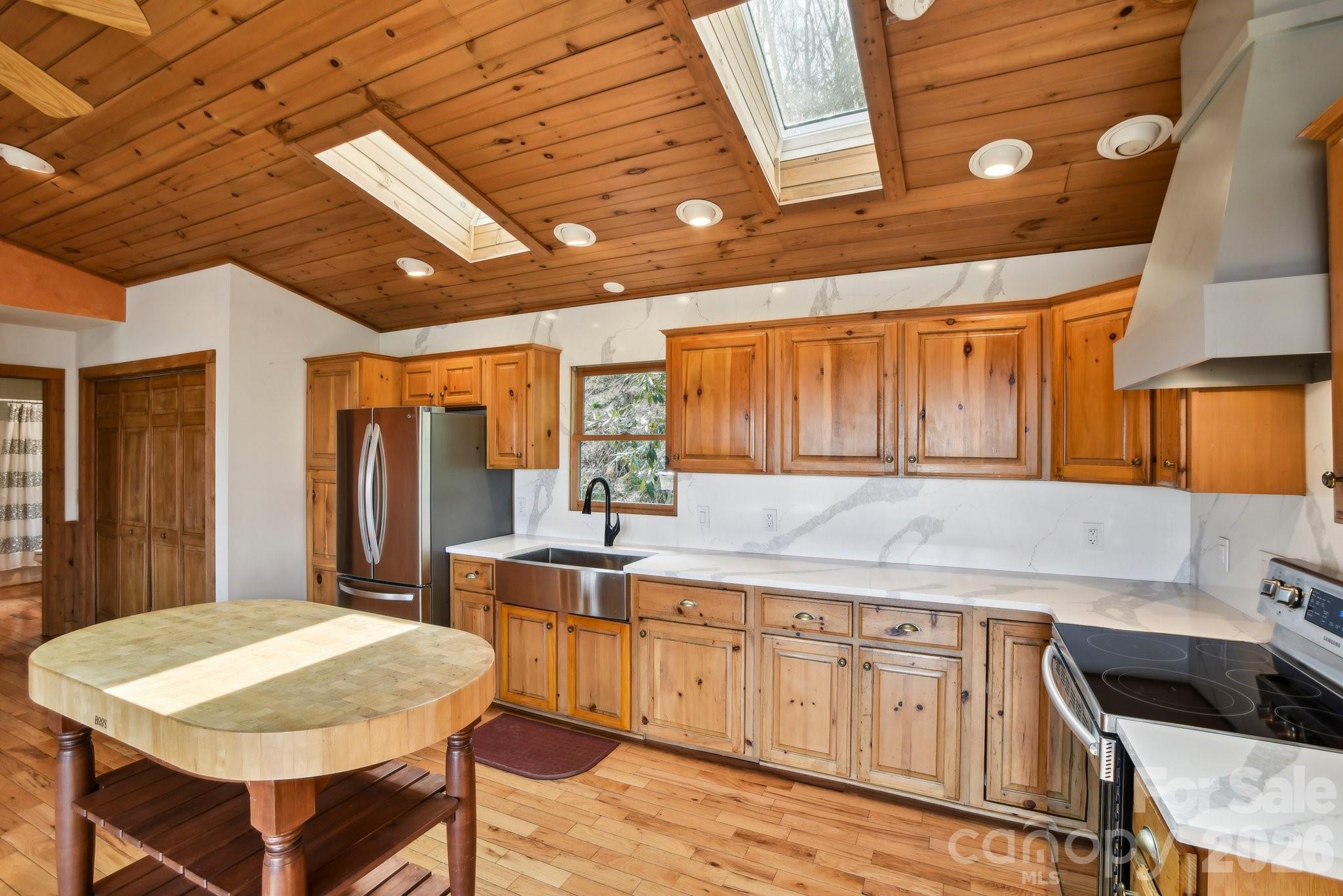 1426 Setzer Cove Road Maggie Valley NC 28751