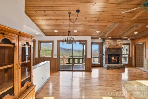 1426 Setzer Cove Road Maggie Valley NC 28751
