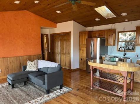 1426 Setzer Cove Road Maggie Valley NC 28751