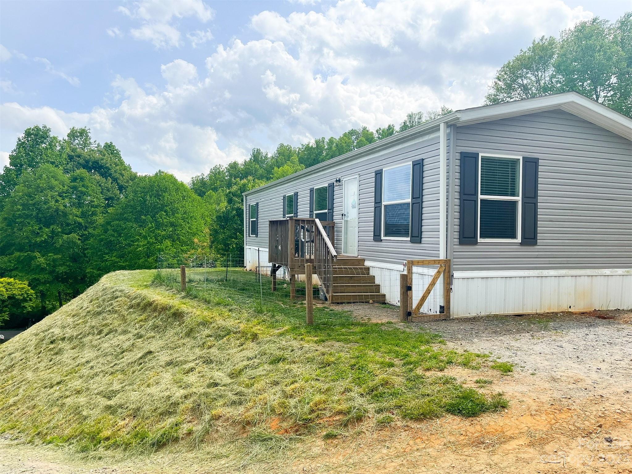 100 Sellers Road Sylva NC 28779