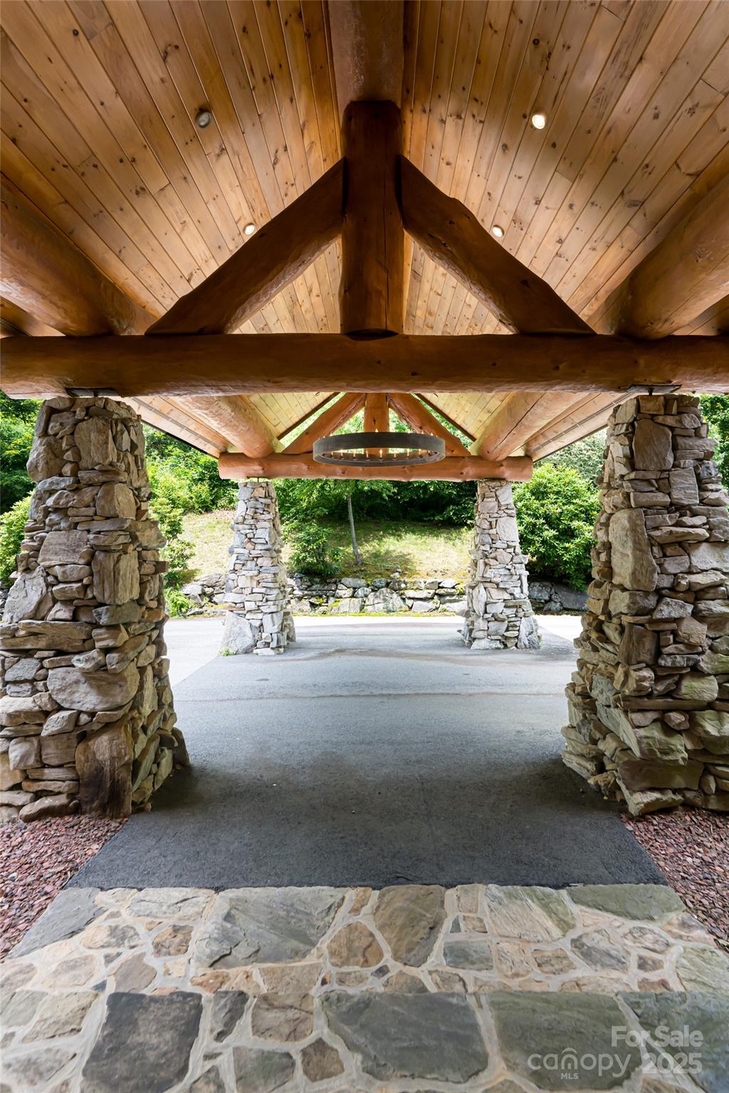 303 Flying Hawk Trail Waynesville NC 28786