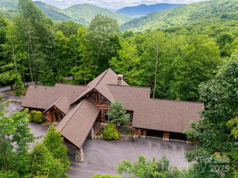 303 Flying Hawk Trail Waynesville NC 28786