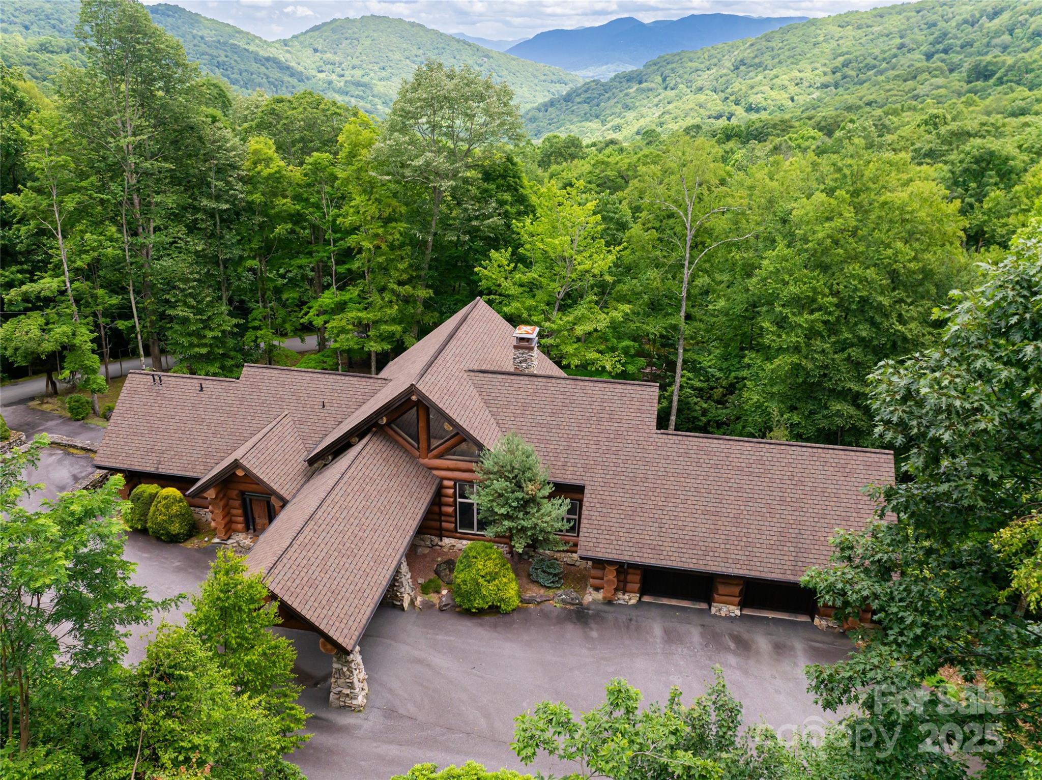303 Flying Hawk Trail Waynesville NC 28786