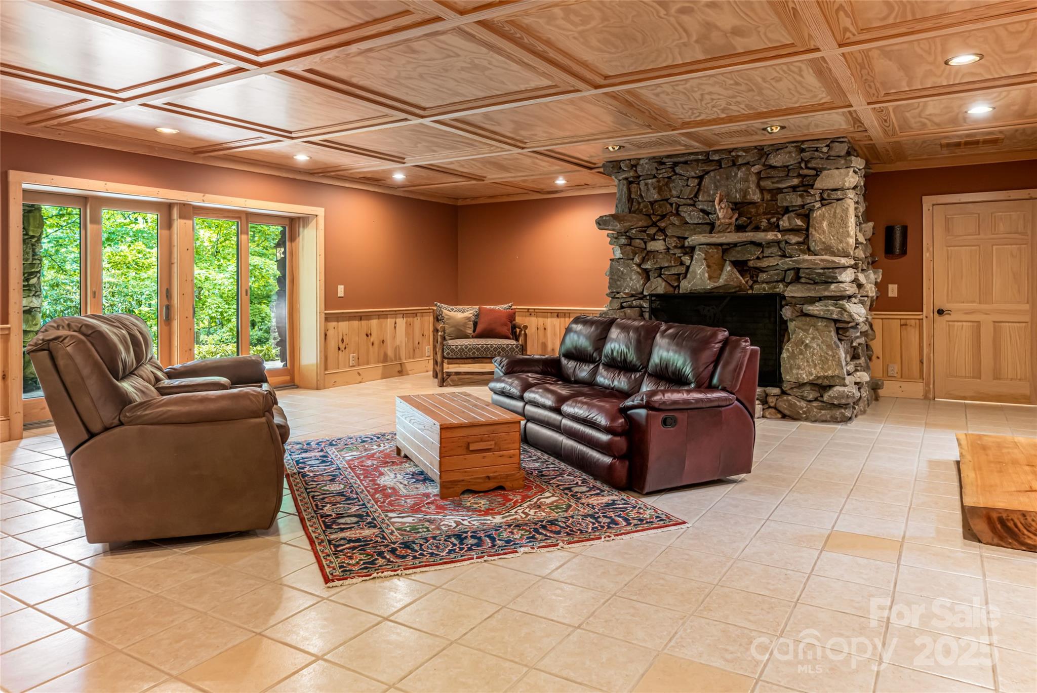 303 Flying Hawk Trail Waynesville NC 28786