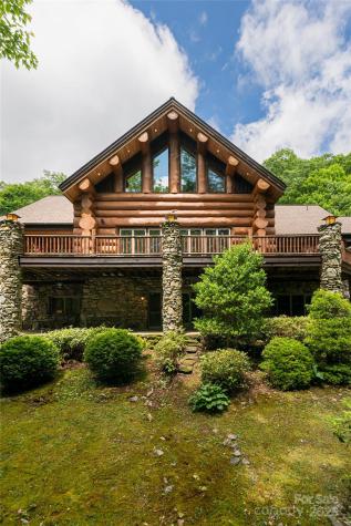 303 Flying Hawk Trail Waynesville NC 28786