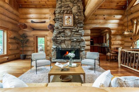 303 Flying Hawk Trail Waynesville NC 28786