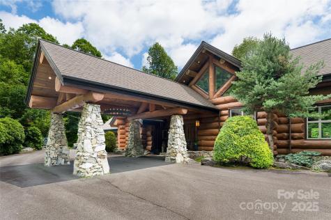 303 Flying Hawk Trail Waynesville NC 28786