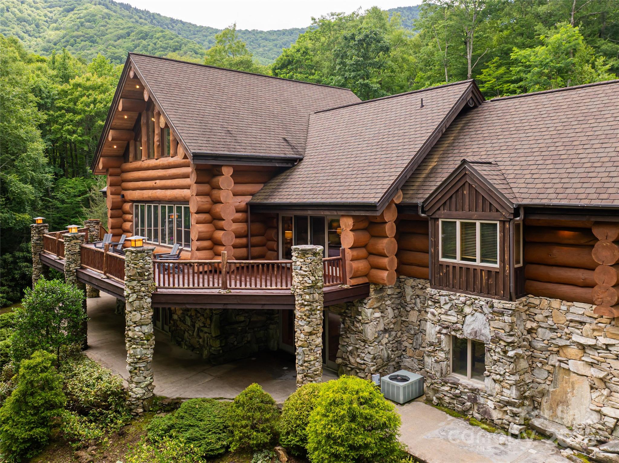 303 Flying Hawk Trail Waynesville NC 28786