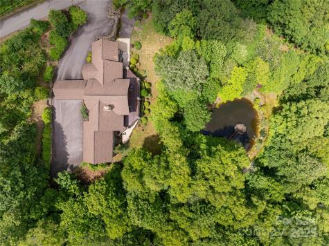 303 Flying Hawk Trail Waynesville NC 28786