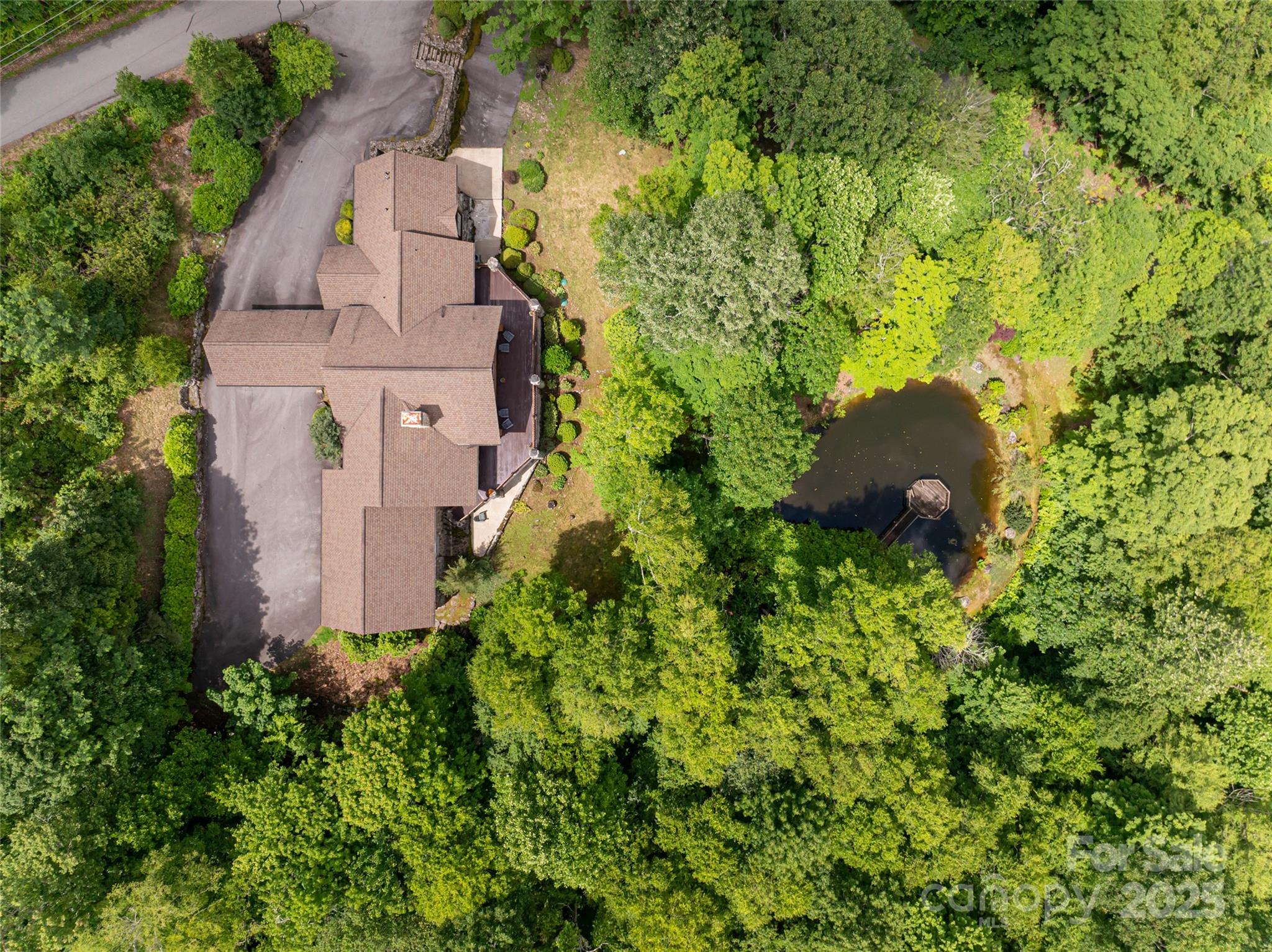 303 Flying Hawk Trail Waynesville NC 28786