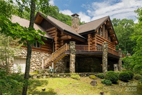 303 Flying Hawk Trail Waynesville NC 28786