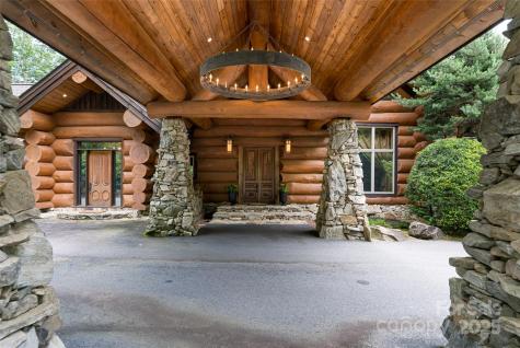 303 Flying Hawk Trail Waynesville NC 28786