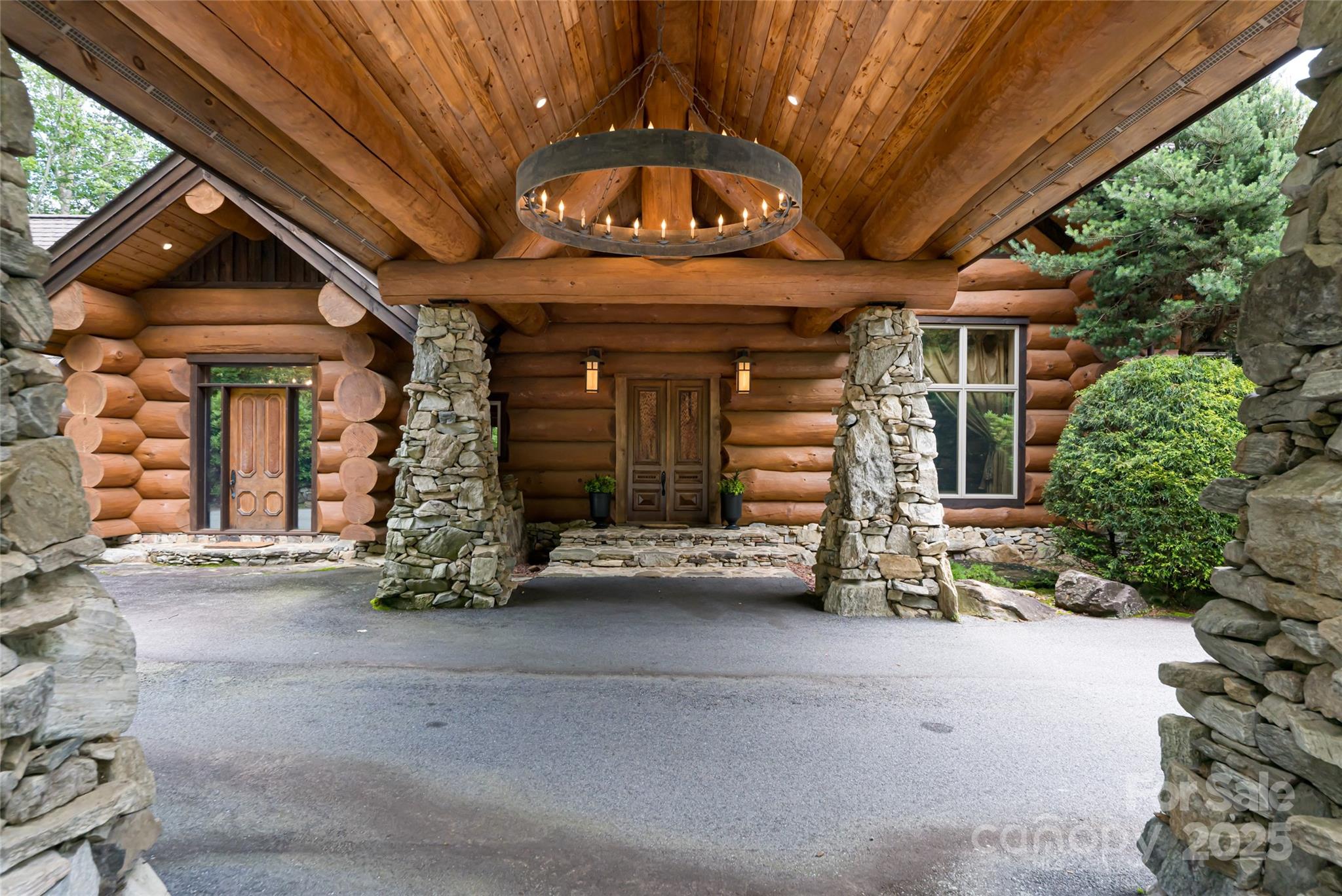 303 Flying Hawk Trail Waynesville NC 28786