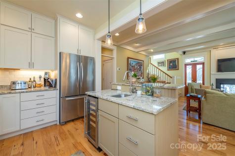 9 Lake Avenue Black Mountain NC 28711