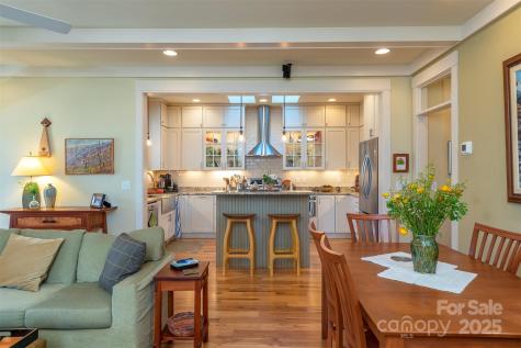 9 Lake Avenue Black Mountain NC 28711