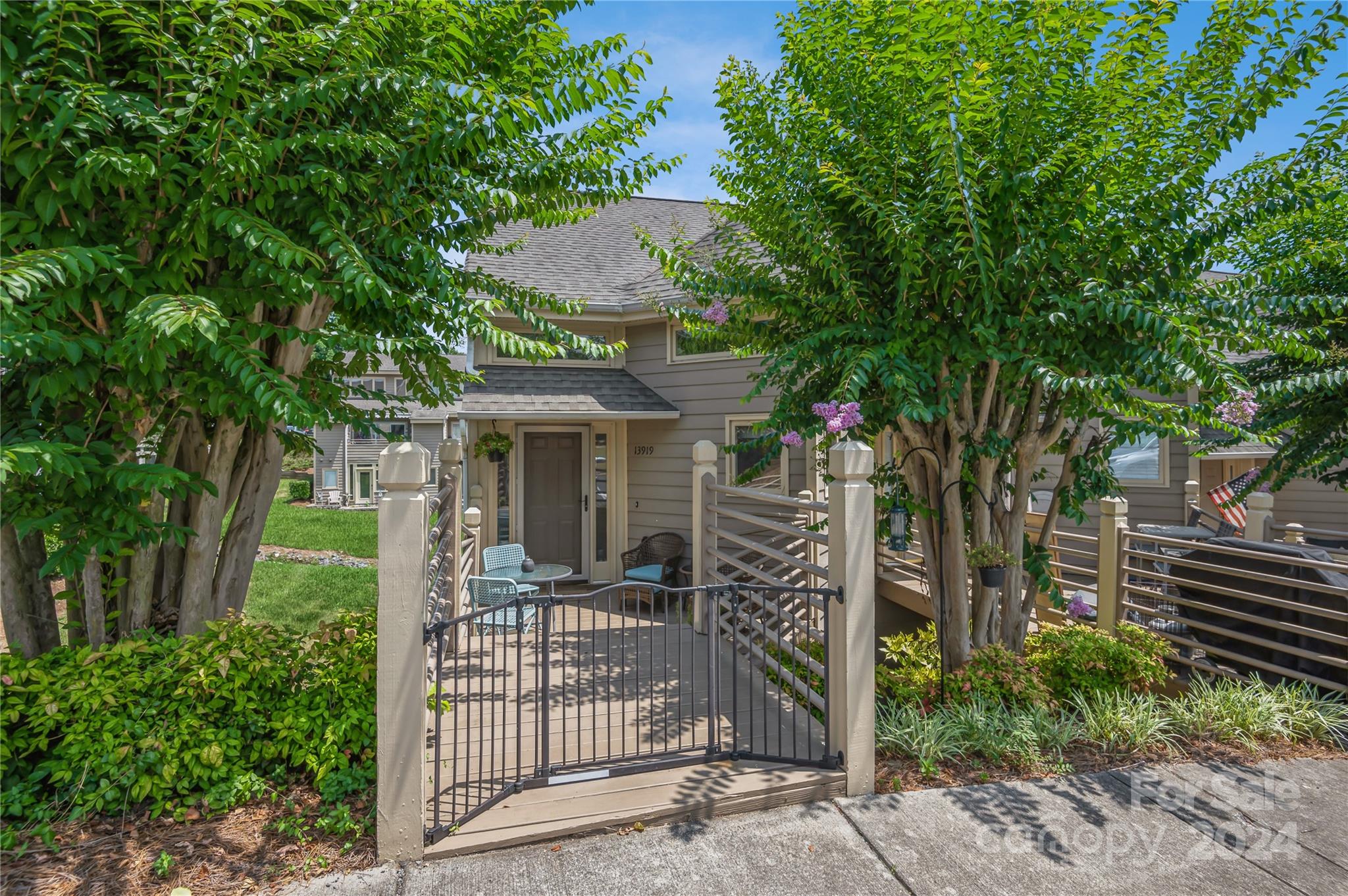 13919 Queens Harbor Road Charlotte NC 28278