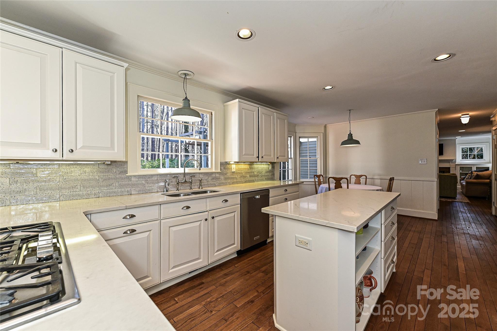 525 Pine Road Davidson NC 28036