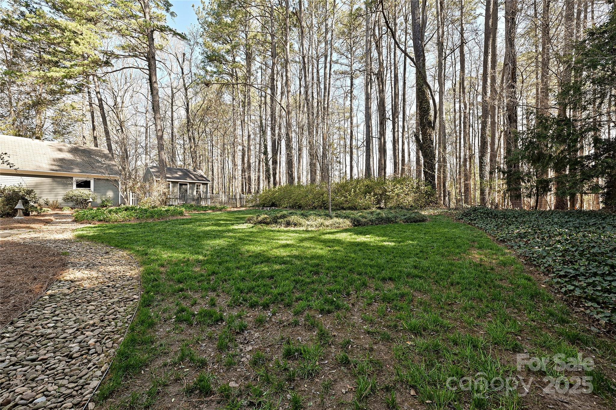 525 Pine Road Davidson NC 28036