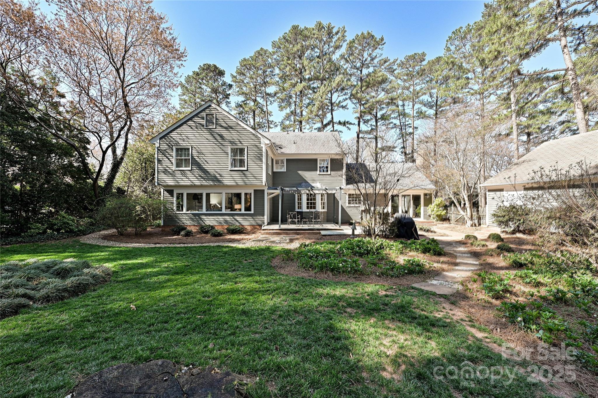525 Pine Road Davidson NC 28036