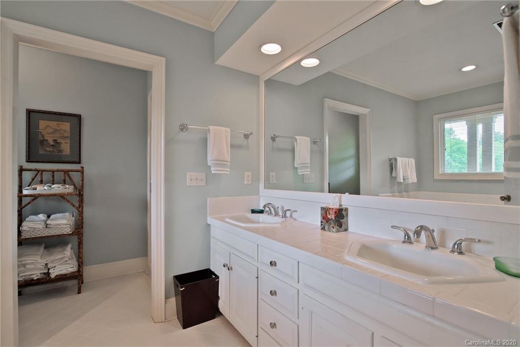 1519 Myers Park Drive Charlotte NC 28207