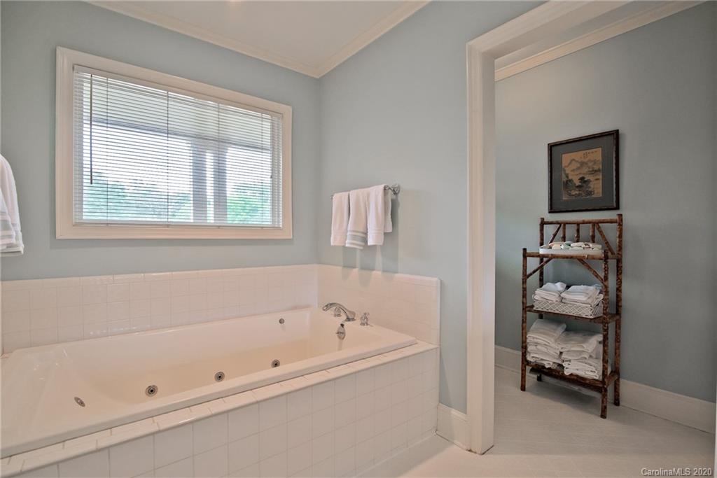 1519 Myers Park Drive Charlotte NC 28207