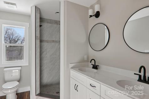 12 Escondido Drive Asheville NC 28806