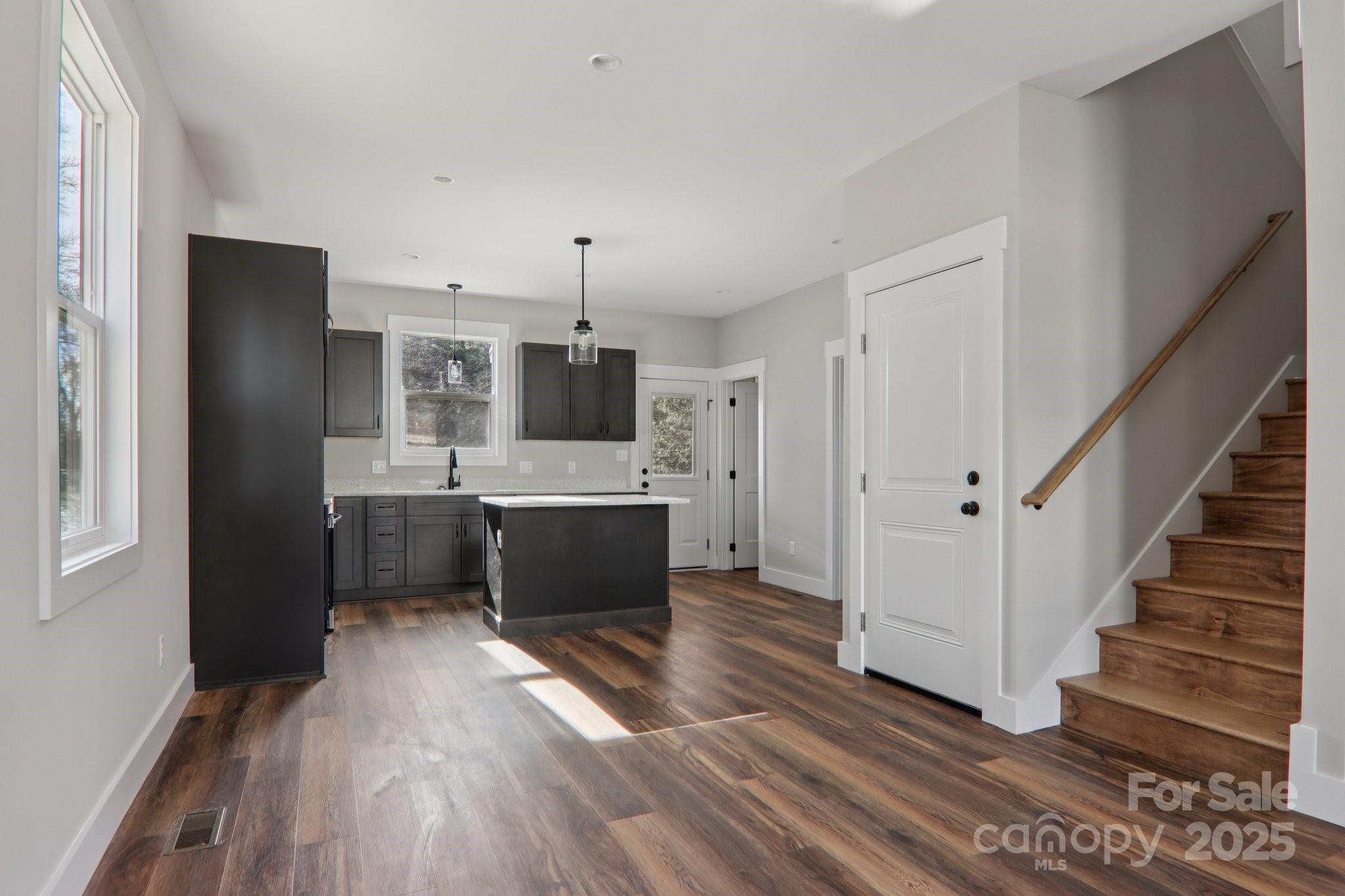 12 Escondido Drive Asheville NC 28806