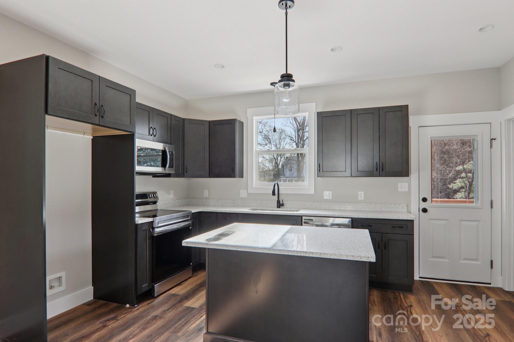 12 Escondido Drive Asheville NC 28806