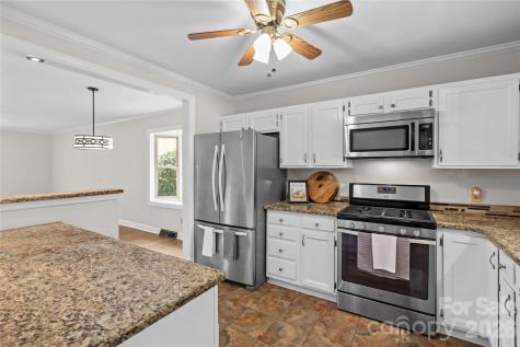 413 Windsor Lane Statesville NC 28677