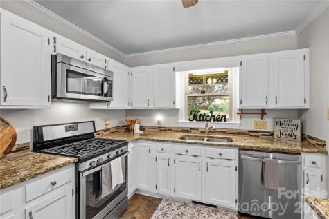 413 Windsor Lane Statesville NC 28677