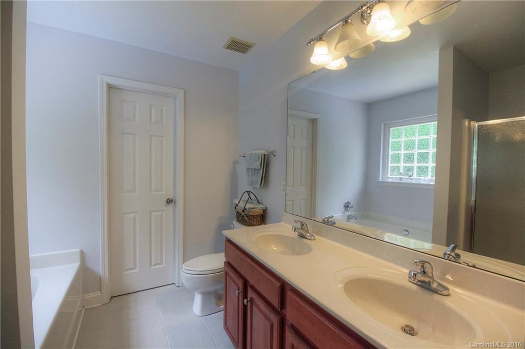 1321 Burtonwood Circle Charlotte NC 28212