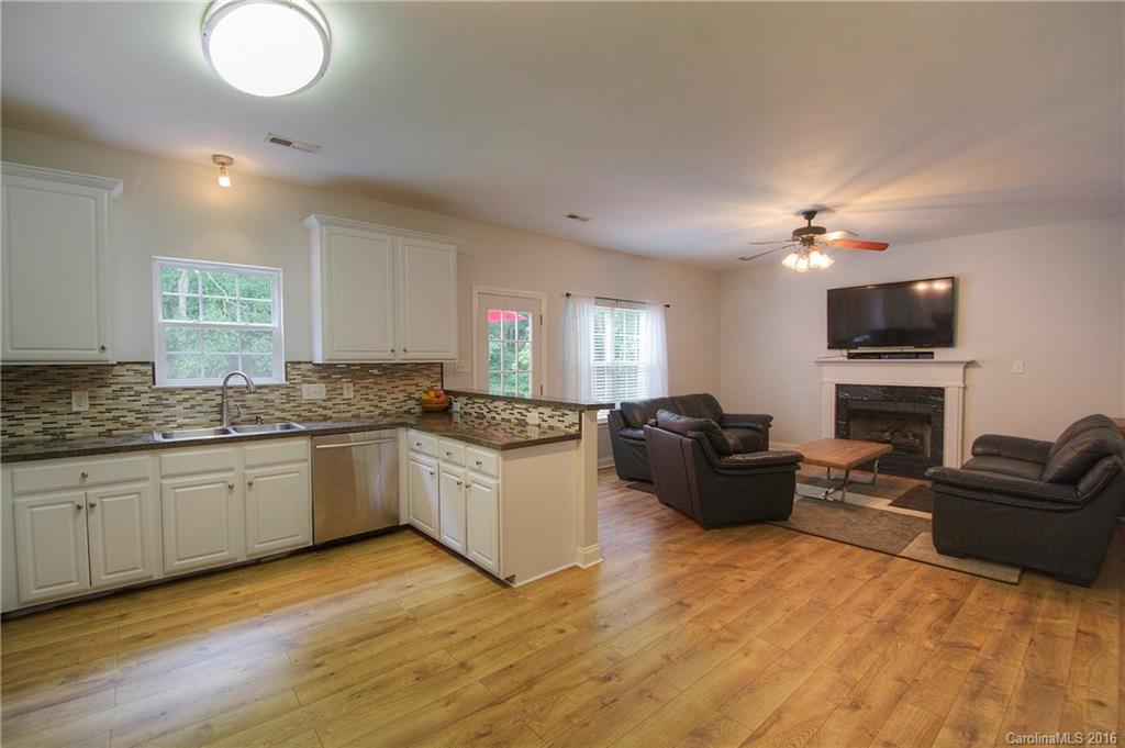 1321 Burtonwood Circle Charlotte NC 28212