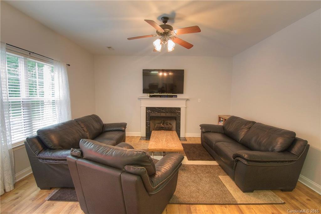 1321 Burtonwood Circle Charlotte NC 28212