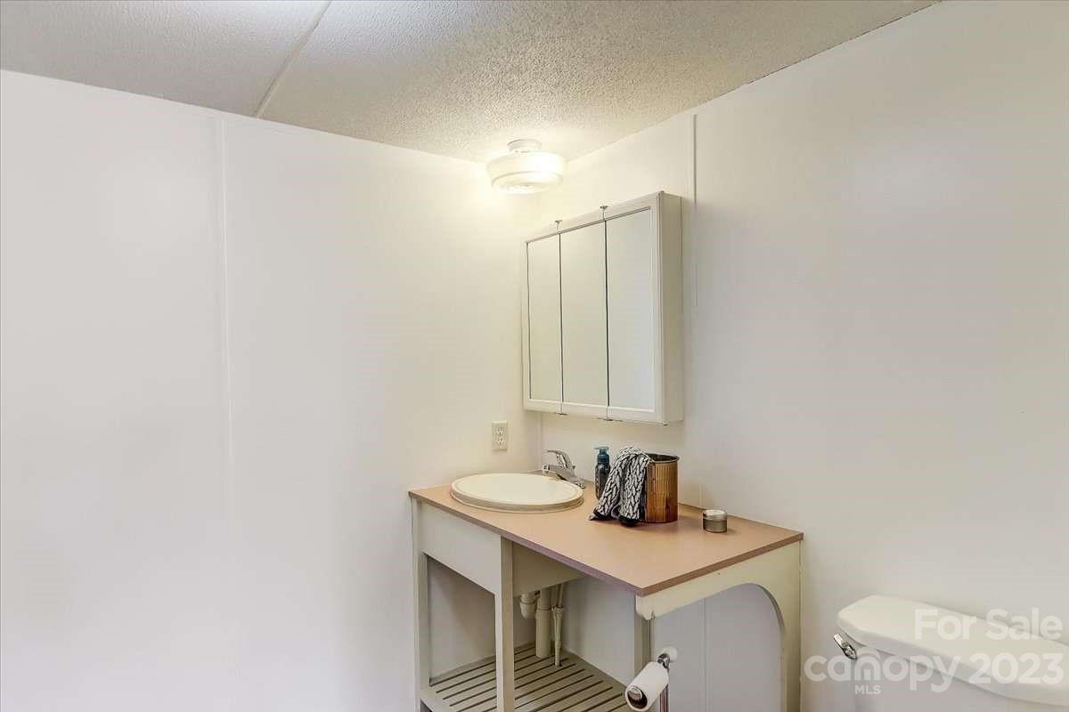 202 Nicholas Drive Asheville NC 28806