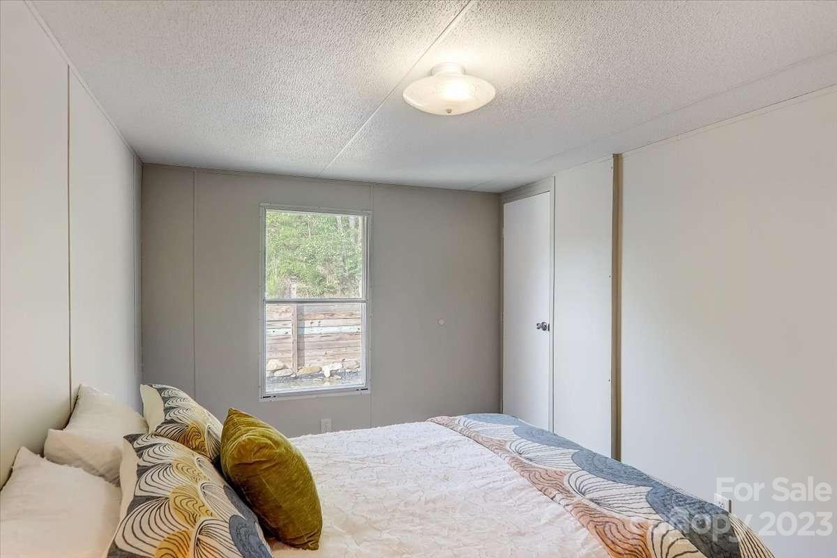 202 Nicholas Drive Asheville NC 28806