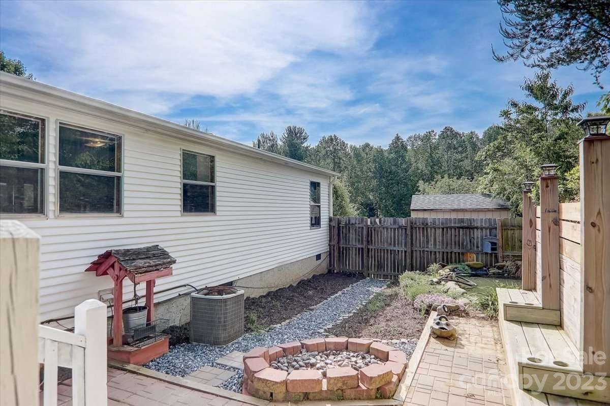 202 Nicholas Drive Asheville NC 28806