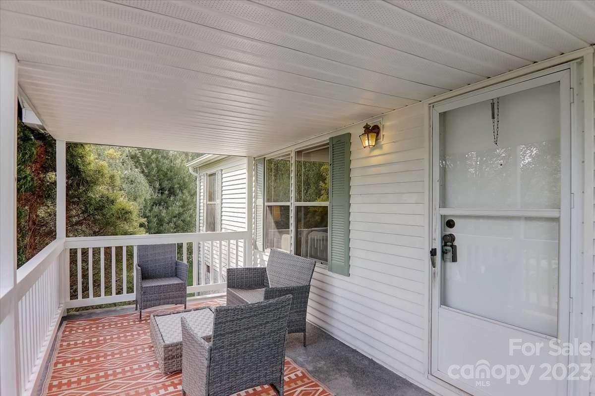202 Nicholas Drive Asheville NC 28806