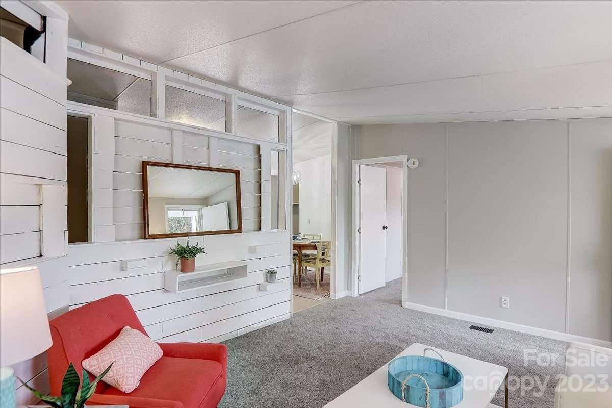 202 Nicholas Drive Asheville NC 28806