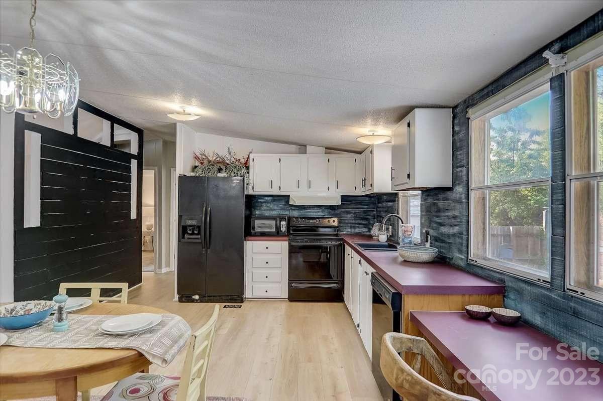 202 Nicholas Drive Asheville NC 28806