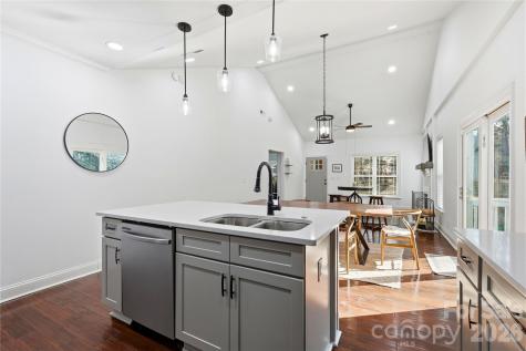 2224 Weyland Avenue Charlotte NC 28208