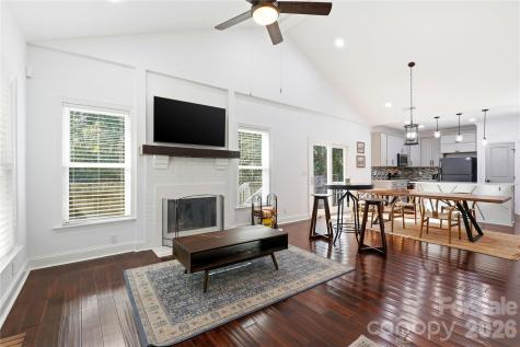 2224 Weyland Avenue Charlotte NC 28208
